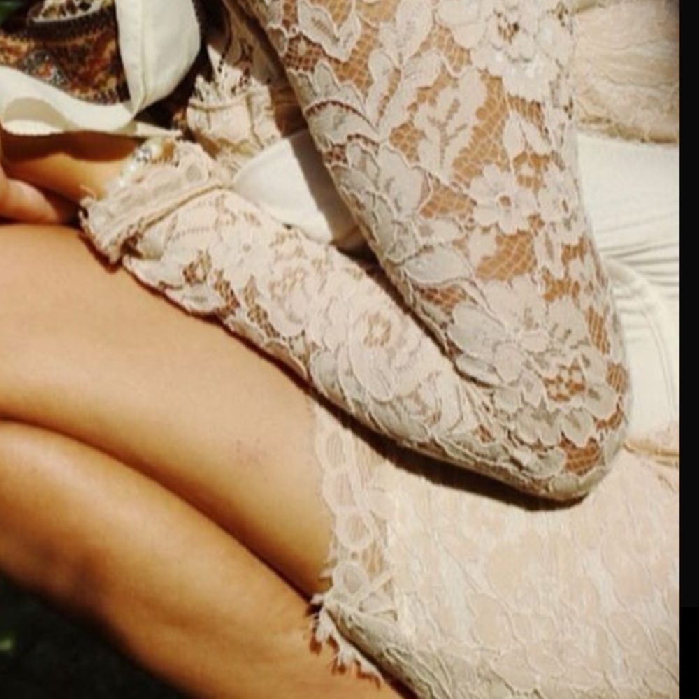 Dress - Picture 4 of 4